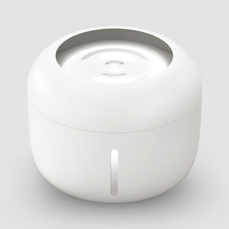 Silent pet water feeder